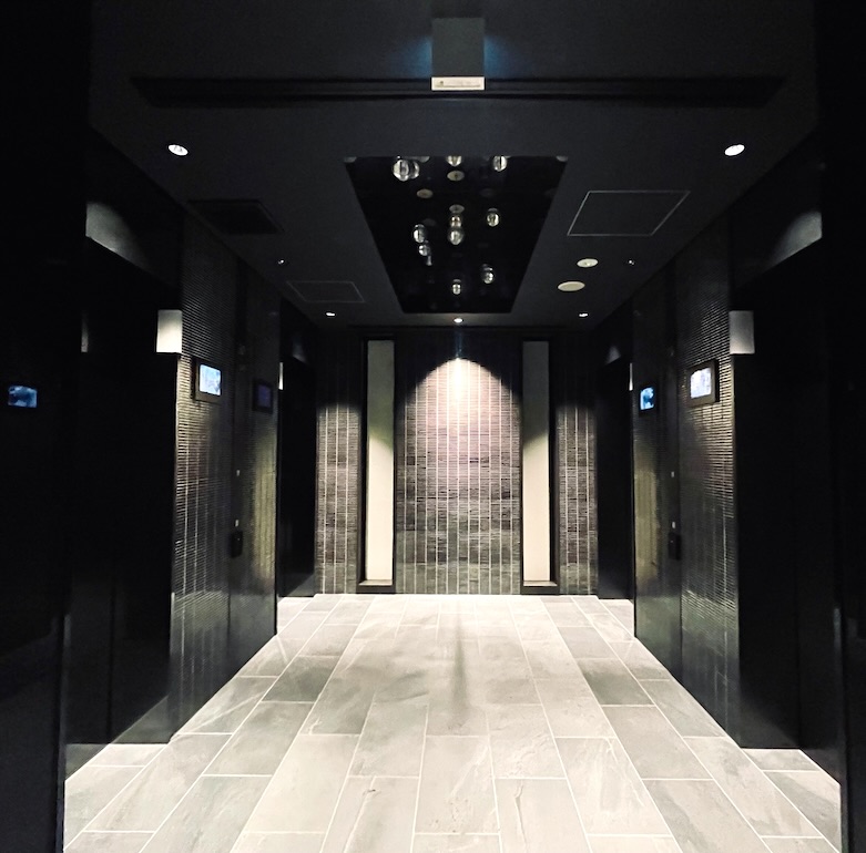 MJR熊本ザ・タワーのエレベーターホール